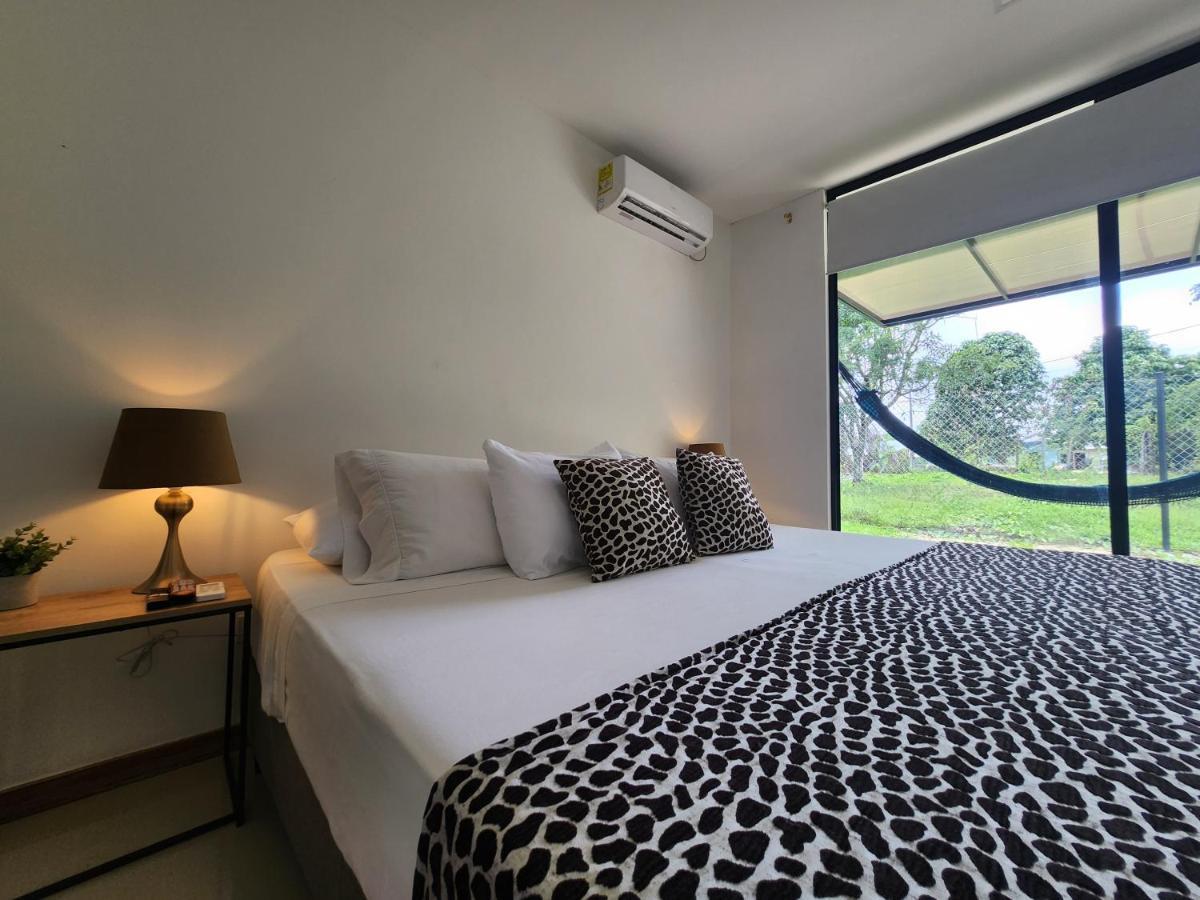 Amazonia Deluxe Lake Condo Leticia Exteriör bild